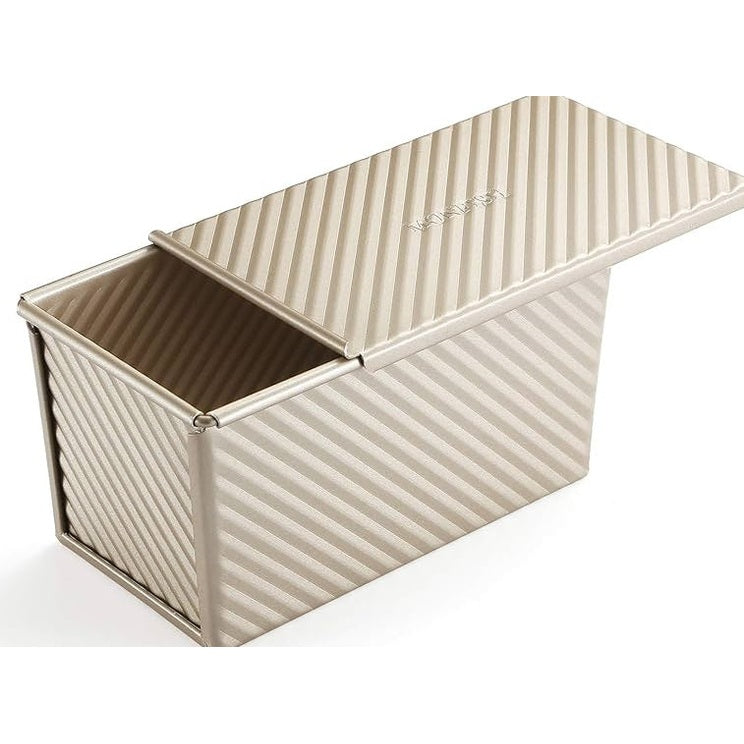 Baking tin with lid - small