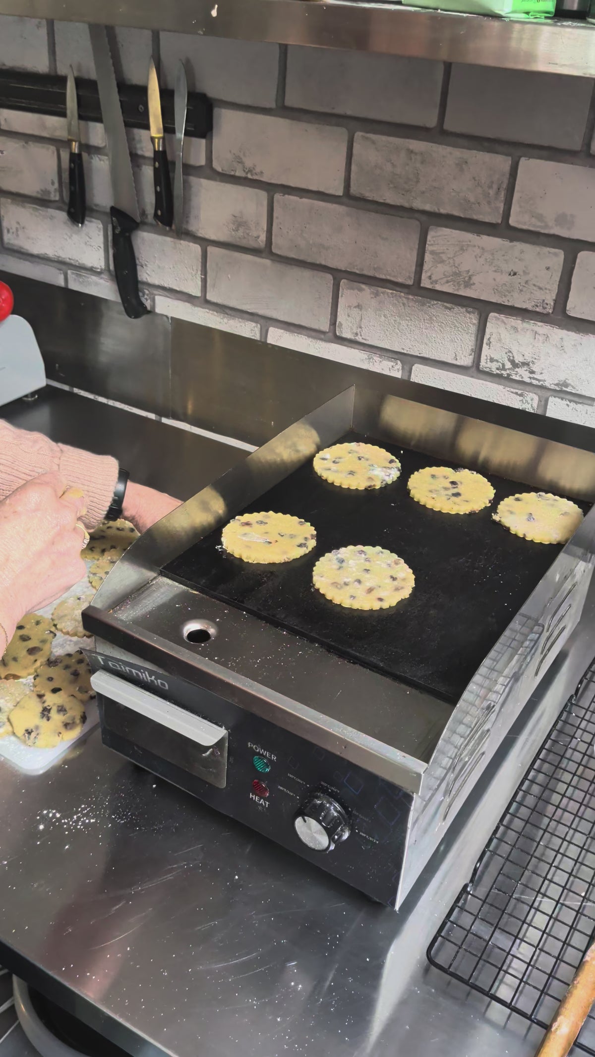 Welsh cakes in an hour! Clynfyw Care Farm, Abercych.